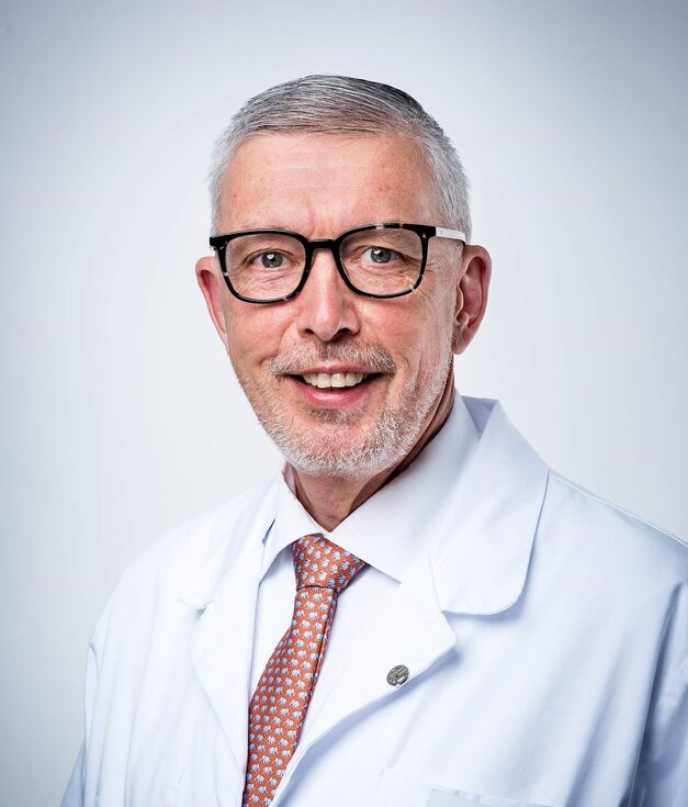 Docteur rhumatologue Roland Farina